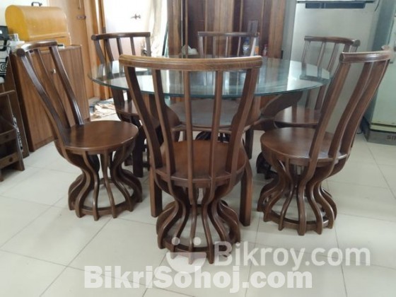 Dining Table with 6 Chair (Brand : Vegas)